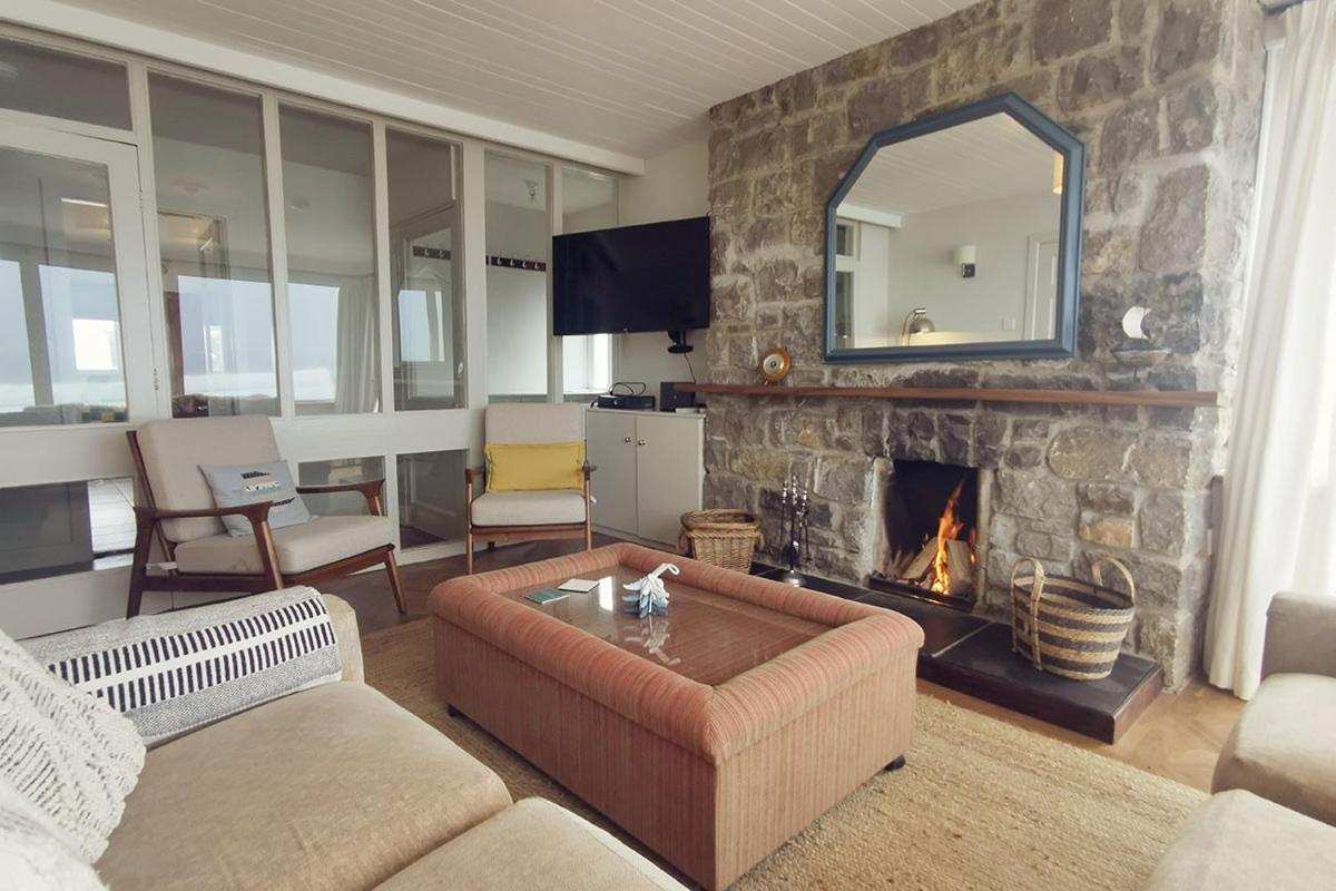 La Mare- 3 Bed-sea View-trearddur Bay Holiday home *