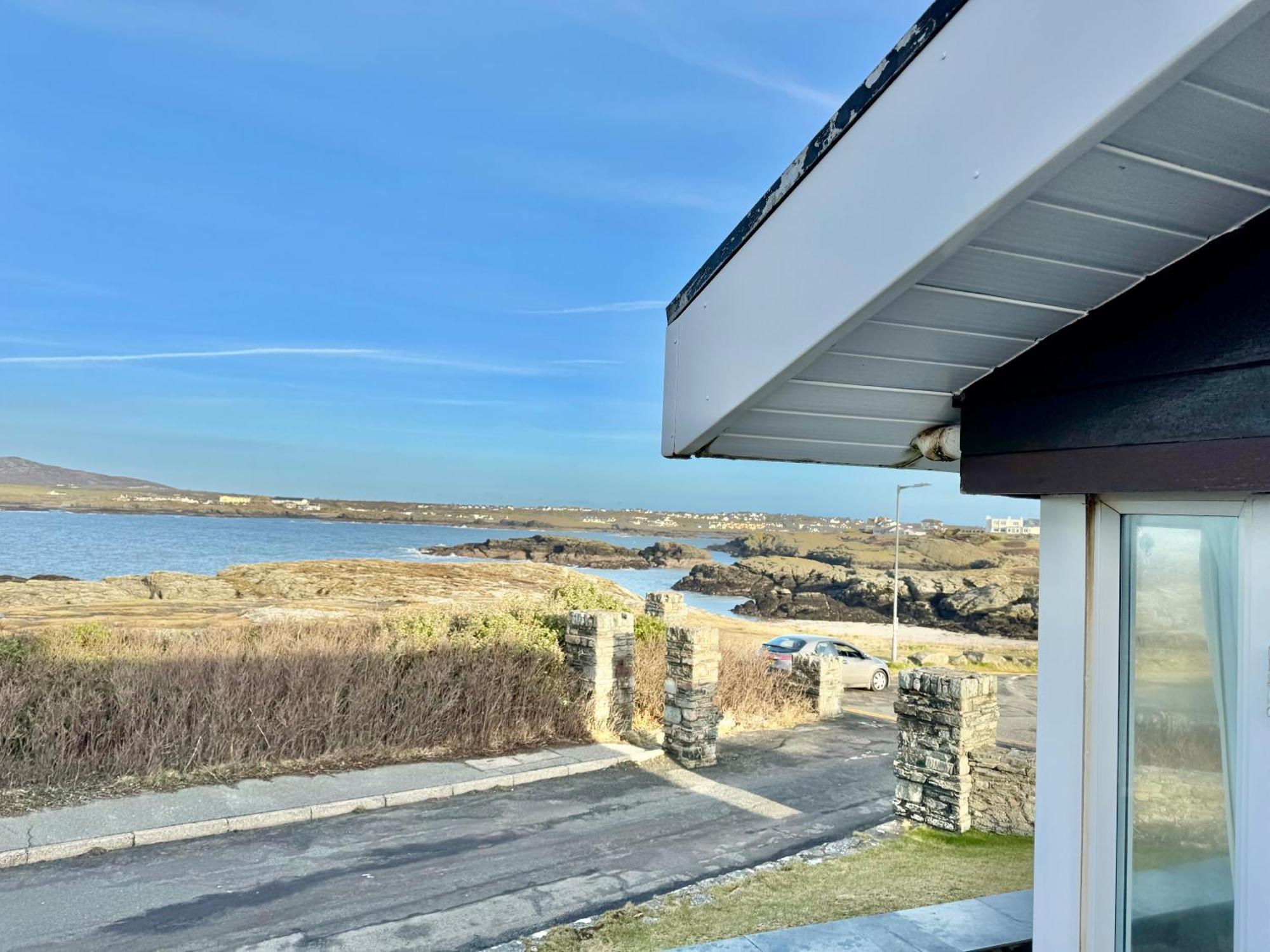 La Mare- 3 Bed-sea View-trearddur Bay Holiday home *