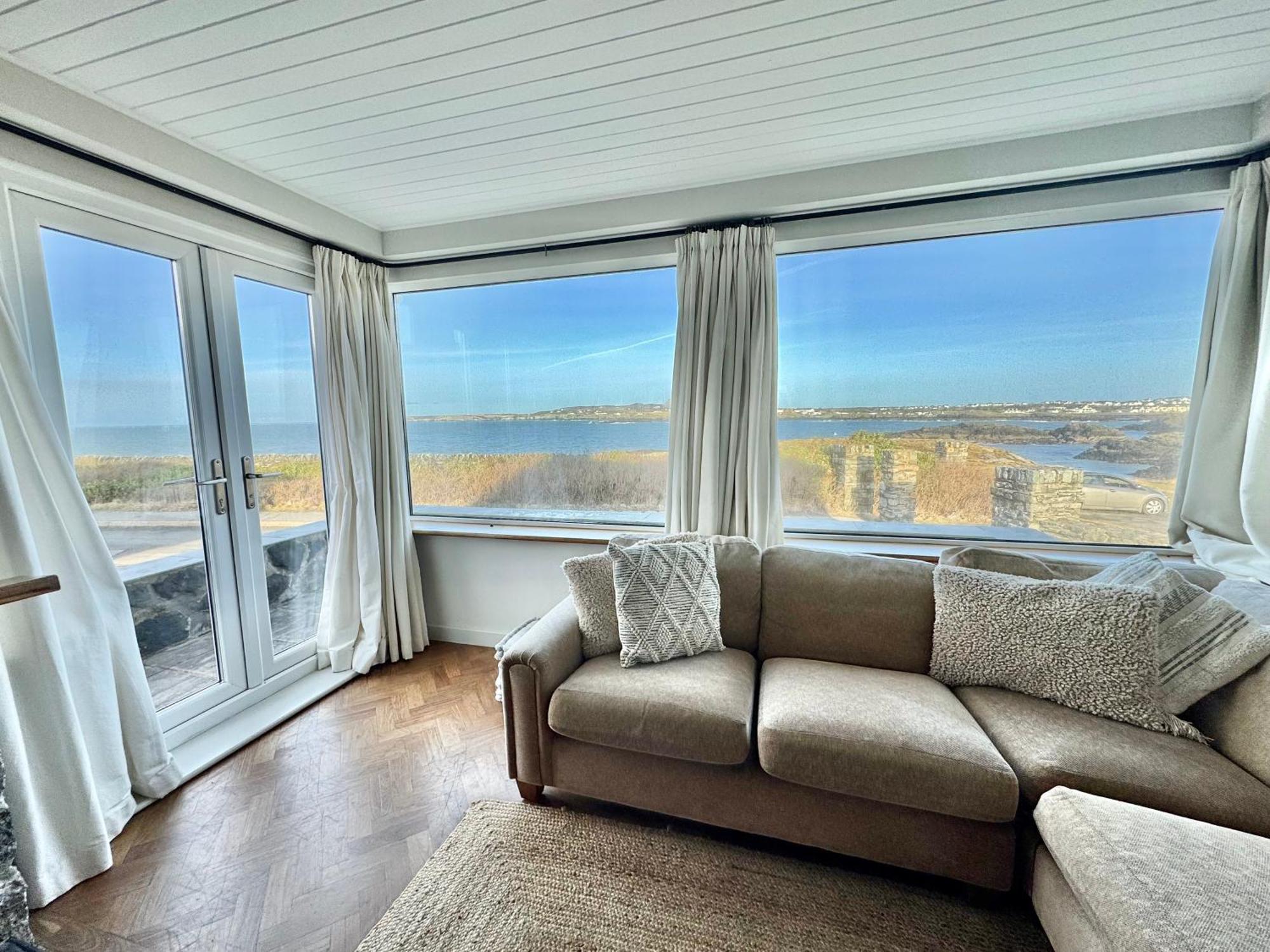 La Mare- 3 Bed-sea View-trearddur Bay Trearddur
